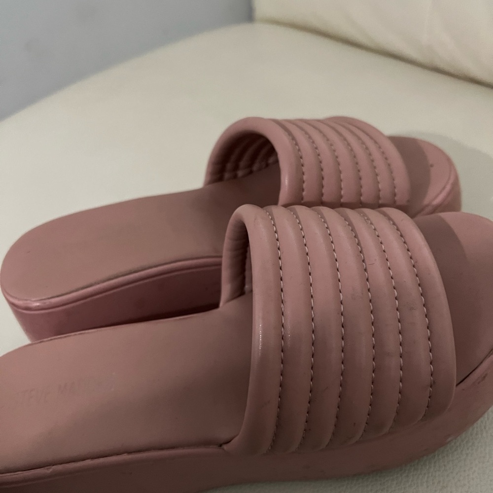 Y2k wedge